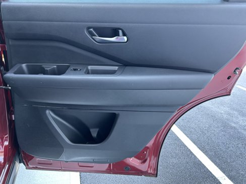 Used 2022 Nissan Pathfinder SV image 25