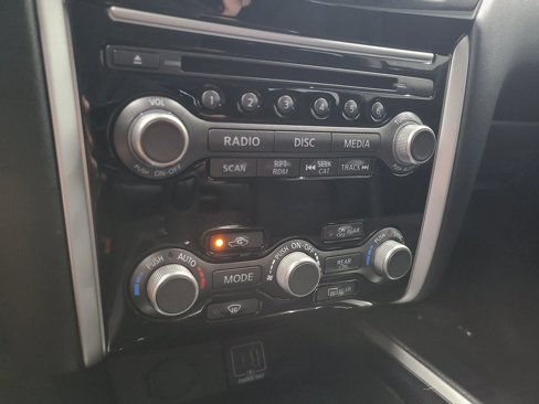 Used 2019 Nissan Pathfinder S image 30
