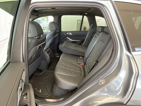 New 2026 BMW X5 xDrive50e image 29