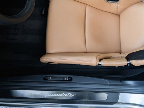Used 2019 Porsche 911 Speedster image 25