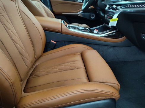 New 2026 BMW X7 M60i image 29