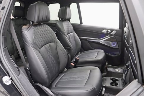 Used 2024 BMW X7 xDrive40i w/ Executive Package image 34