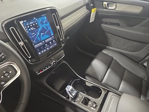 New 2026 Volvo XC40 B5 Plus w/ Protection Package Premier image 14