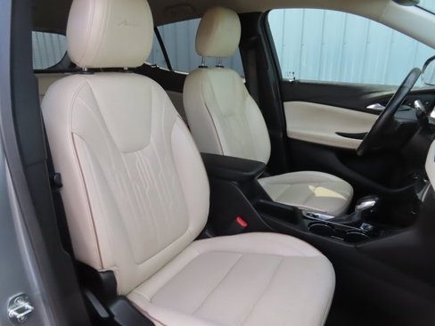 Used 2024 Buick Encore GX Avenir w/ Avenir Convenience Package image 24