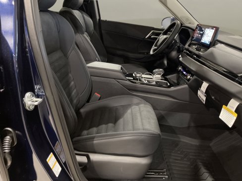 New 2025 Mitsubishi Outlander SE image 14