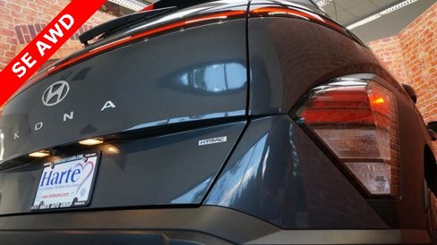 Used 2024 Hyundai Kona SE image 46