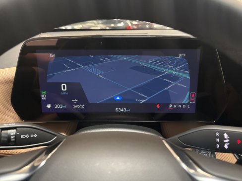 Used 2025 Chevrolet Equinox ACTIV w/ Convenience Package III image 13
