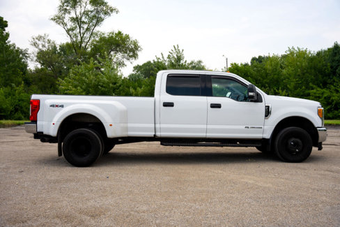 Used 2017 Ford F350 XLT image 2