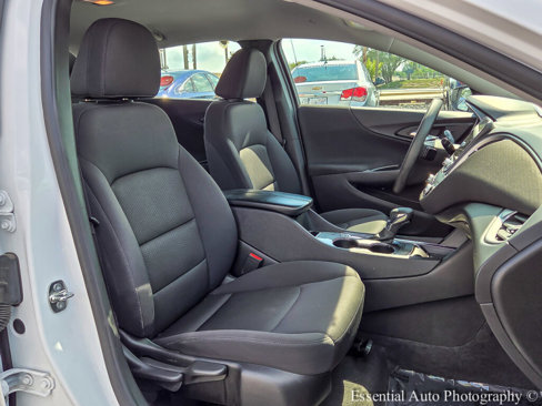 Used 2023 Chevrolet Malibu LT image 34