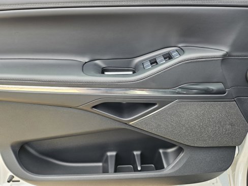 New 2025 Lincoln Navigator Reserve image 11