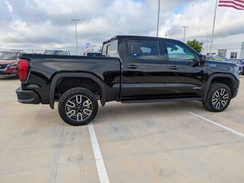 Used 2024 GMC Sierra 1500 AT4 w/ Technology Package image 2