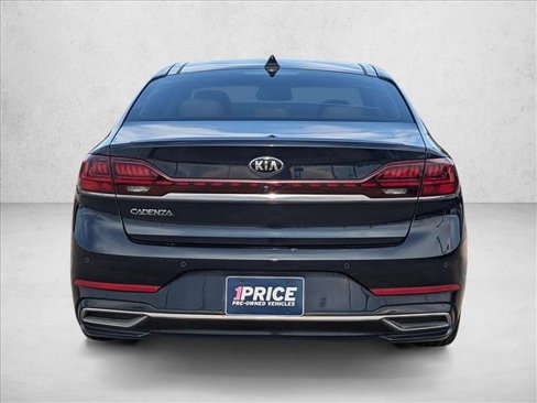 Used 2020 Kia Cadenza Limited image 7