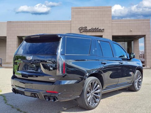 Used 2025 Cadillac Escalade V image 5