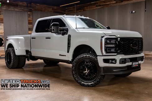 Used 2025 Ford F350 XL w/ FX4 Off-Road Package image 1
