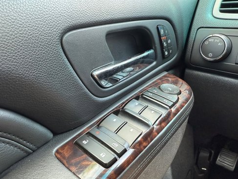 Used 2011 GMC Yukon XL Denali image 22