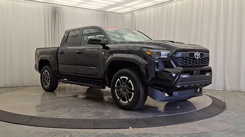 Used 2024 Toyota Tacoma TRD Sport image 5