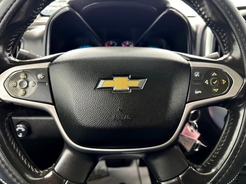Used 2020 Chevrolet Colorado LT w/ Safety Package image 19
