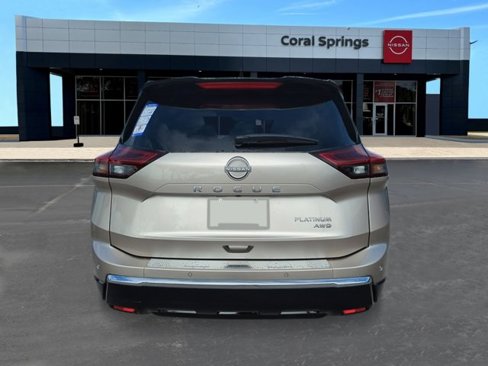 New 2026 Nissan Rogue Platinum image 4