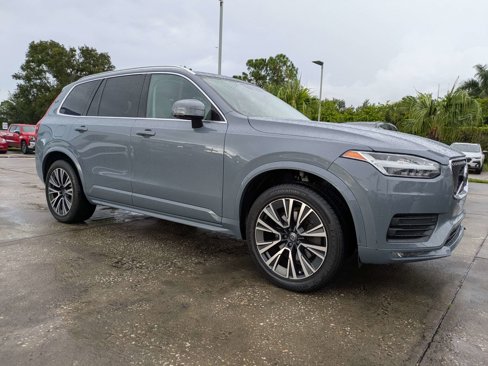 Used 2020 Volvo XC90 T5 Momentum w/ Protection Package Premier image 2