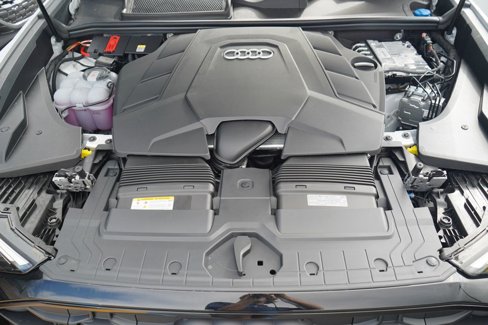 New 2026 Audi Q8 Prestige image 12