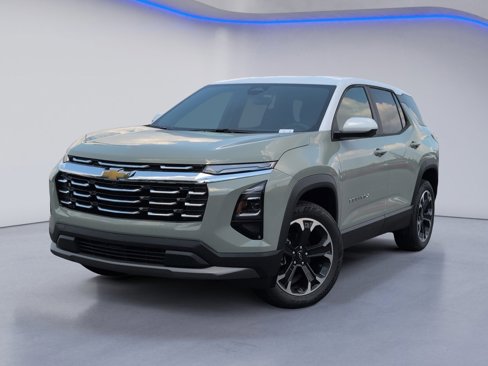 New 2026 Chevrolet Equinox LT image 2