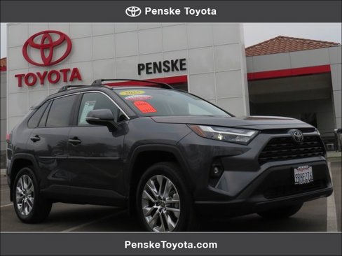 Certified 2025 Toyota RAV4 XLE Premium image 1