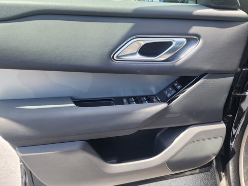 Used 2025 Land Rover Range Rover Velar S image 23