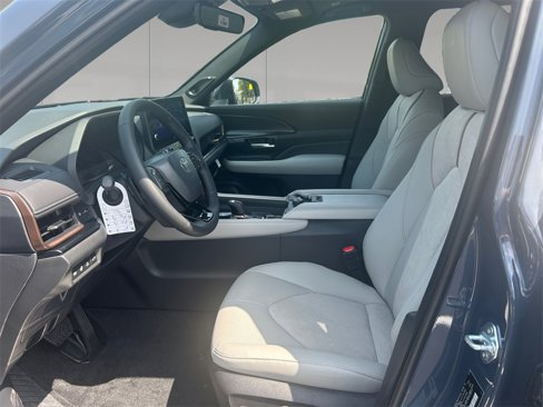 New 2025 Toyota Grand Highlander AWD Hybrid image 10