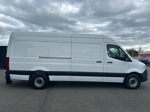 Used 2022 Mercedes-Benz Sprinter 2500 image 5