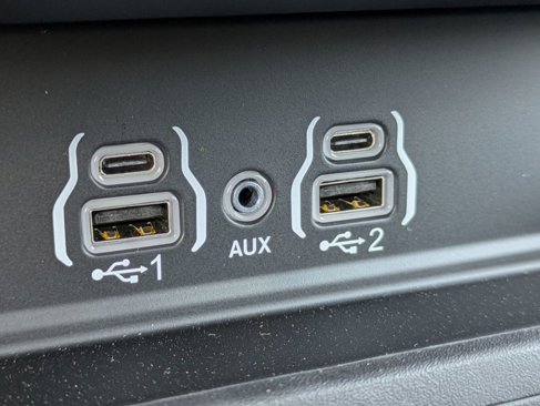 New 2025 RAM 2500 Laramie image 28