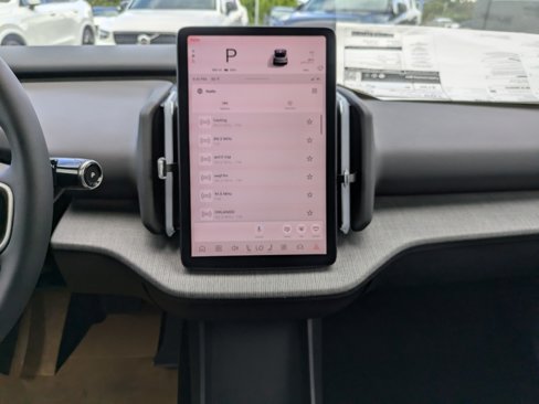 New 2025 Volvo EX30 Ultra w/ Protection Package Premier image 19