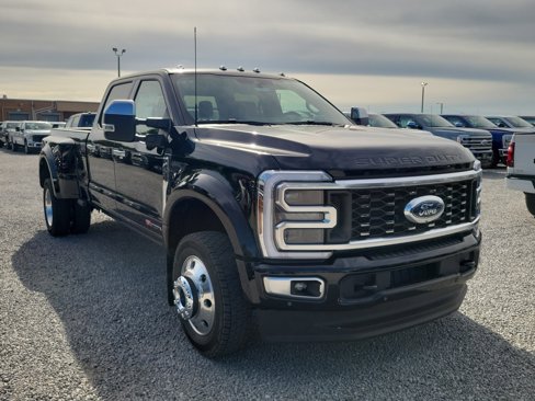 New 2026 Ford F450 Platinum image 2