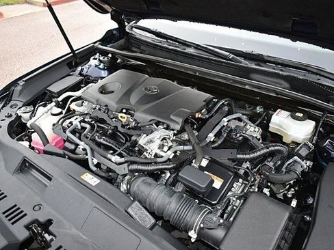 Used 2021 Toyota Avalon XSE image 10