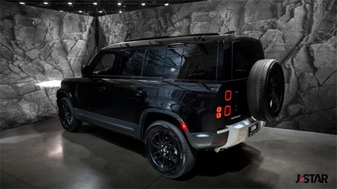 Used 2022 Land Rover Defender 110 S image 25