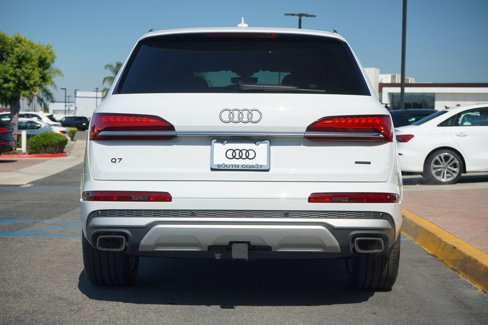 New 2025 Audi Q7 3.0T Prestige image 4