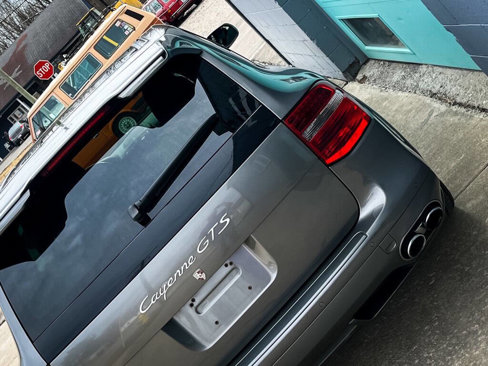 Used 2010 Porsche Cayenne GTS image 13