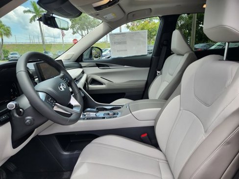 New 2026 INFINITI QX60 Luxe image 8