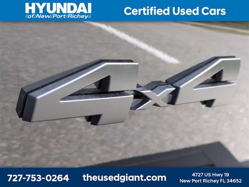 Used 2025 Toyota Tacoma Limited image 13
