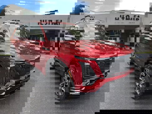 New 2026 Cadillac Vistiq Sport w/ LPO, Floor Liner Package image 8