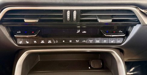 Certified 2025 MAZDA CX-70 Plug-In Hybrid w/ Premium Plus image 12