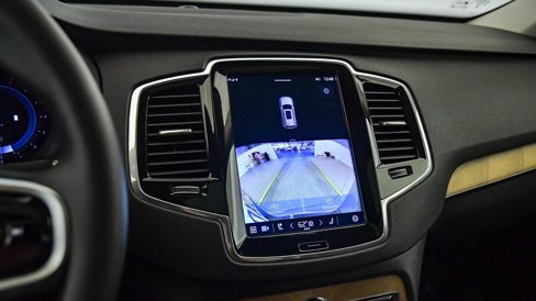 Certified 2025 Volvo XC90 B6 Plus image 27