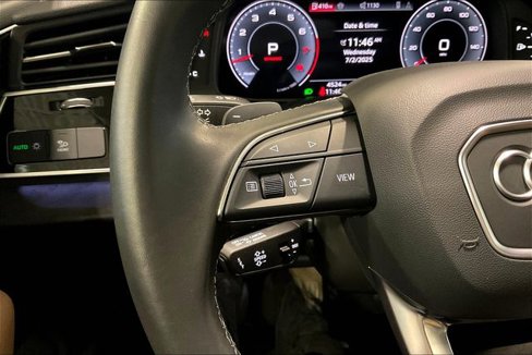 Certified 2025 Audi Q8 Premium image 18