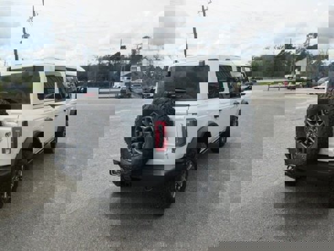 New 2025 Ford Bronco Badlands image 5
