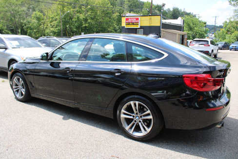 Used 2018 BMW 330i Gran Turismo xDrive image 11