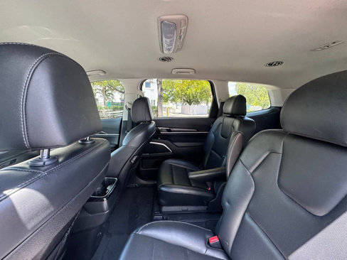 Used 2024 Kia Telluride S image 13