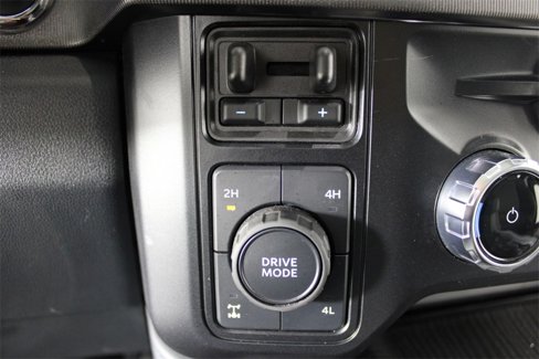 Used 2025 Ford F350 Platinum image 30