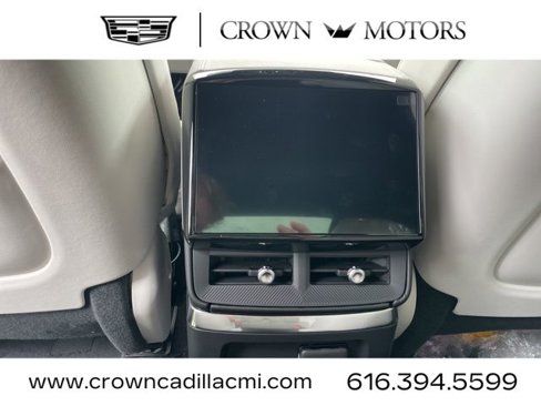 New 2026 Cadillac Vistiq Luxury w/ LPO, Floor Liner Package image 15