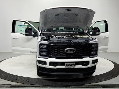 New 2025 Ford F250 Lariat w/ Black Appearance Package image 10
