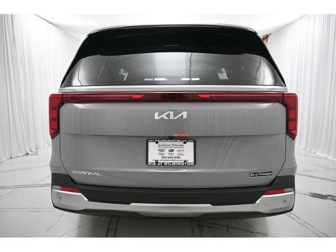 New 2026 Kia Carnival SX image 6