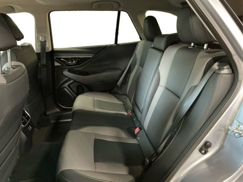 Certified 2025 Subaru Outback Onyx Edition image 11